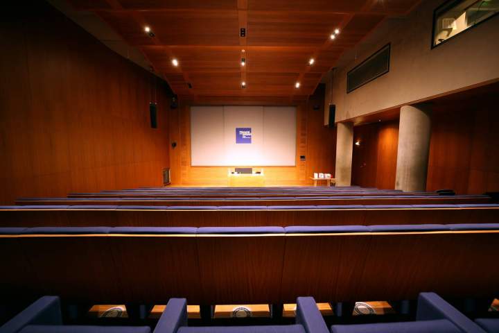 Location de matériel audiovisuel fiable et performant à Paris